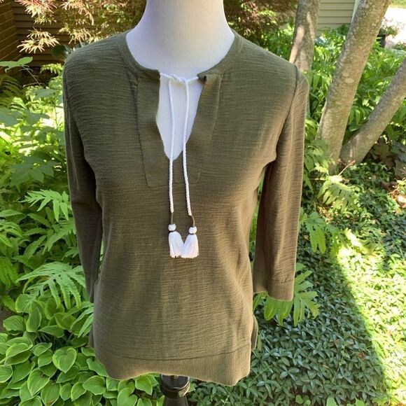 LOFT Olive Green Tie Front Top size XS - Picture 2 of 6